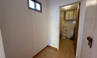 Departamento en venta de 4 Dormitorios con cochera en Rosario - Centro