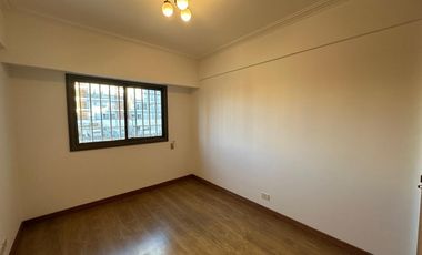 Departamento en venta de 4 Dormitorios con cochera en Rosario - Centro
