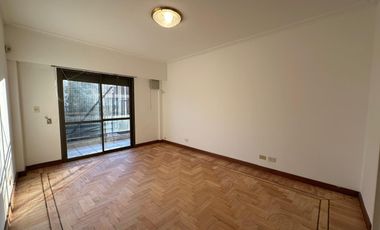 Departamento en venta de 4 Dormitorios con cochera en Rosario - Centro