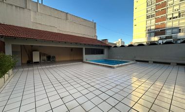 Departamento en venta de 4 Dormitorios con cochera en Rosario - Centro