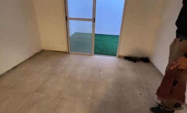 Casa en  de 2 Dormitorios por $420.000 Mensuales