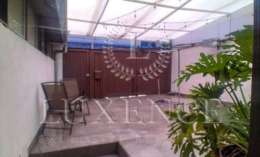 Casa en Lomas Quebradas en Renta