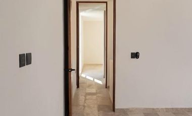 CASA EN VENTA DE TRES RECÁMARAS EN RESIDENCIAL DE CONKAL.