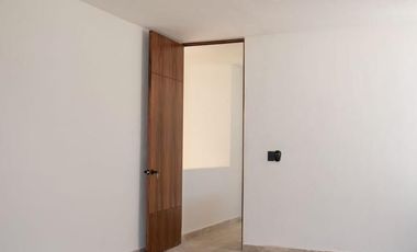 CASA EN VENTA DE TRES RECÁMARAS EN RESIDENCIAL DE CONKAL.