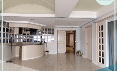 3 BEDROOM UNIT FOR SALE IN LPL CENTER, L.P LEVISTE ST, SALCEDO VILLAGE, MAKATI