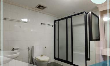 3 BEDROOM UNIT FOR SALE IN LPL CENTER, L.P LEVISTE ST, SALCEDO VILLAGE, MAKATI