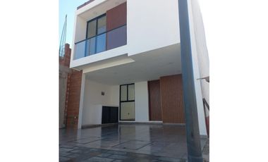 Casa en Venta Parque Real Cuautlancingo