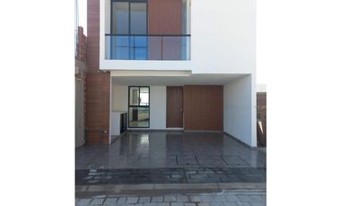 Casa en Venta Parque Real Cuautlancingo