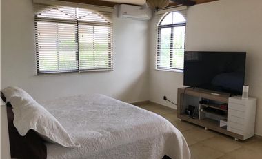 VENTA CASA EN CLAYTON 450 M2 CON PISCINA CLAYTON VILLAGE