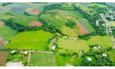 Venta de Finca en la Mendoza La Chorrera
