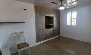 VILLA LUCRE / TERRAZA CERRADA / 3 HABITACIONES / 2 PARKING JC