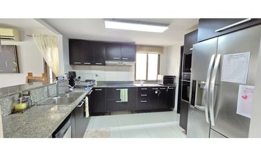 Hermosa Casa Unifamiliar en Venta, Woodlands Panamá Pacifico