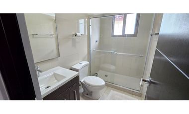 Hermosa Casa Unifamiliar en Venta, Woodlands Panamá Pacifico