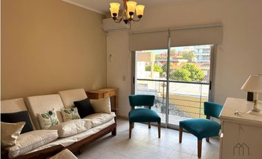 Departamento con cochera en el centro de Pinamar