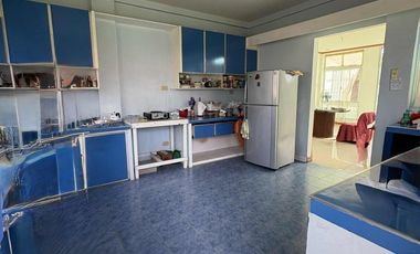 Rush Sales 800 sqm 6car garage Spacious House & Lot Tangub Bacolod city