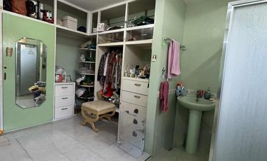 Rush Sales 800 sqm 6car garage Spacious House & Lot Tangub Bacolod city