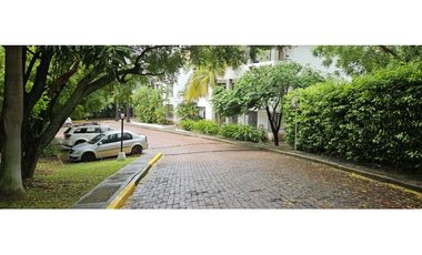 Apartamento amoblado en venta  Girardot Conjunto Torre Blanca