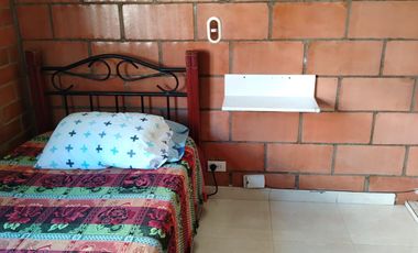 Oportunidad En Sibaté: Casa Esquinera De 4 Habs. En Parques Del Muña