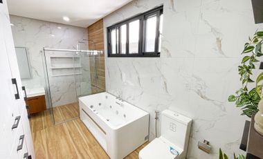 Splendid Modern Smart Home For Sale in BF Homes, Paranaque City
