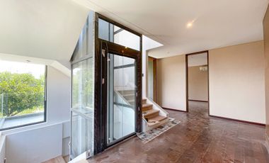 Notable Modern Contemporary House and Lot For Sale in Tahanan Village, BF Homes