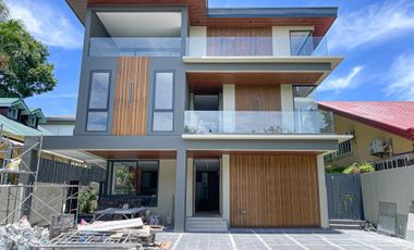 Notable Modern Contemporary House and Lot For Sale in Tahanan Village, BF Homes