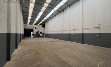 Bodega comercial en renta en la Reserva Territorial, Xalapa, Veracruz.