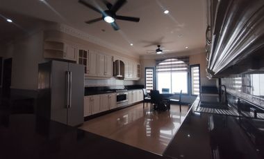 For RENT Spacious 5-Bedroom & Paradise Pool in Angeles!