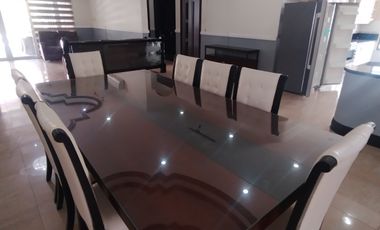 For RENT Spacious 5-Bedroom & Paradise Pool in Angeles!