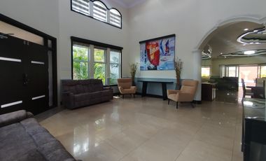 For RENT Spacious 5-Bedroom & Paradise Pool in Angeles!