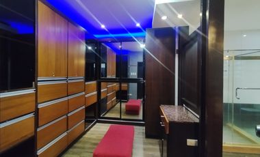 For RENT Spacious 5-Bedroom & Paradise Pool in Angeles!