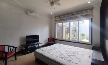 For RENT Spacious 5-Bedroom & Paradise Pool in Angeles!