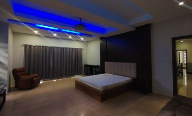 For RENT Spacious 5-Bedroom & Paradise Pool in Angeles!