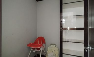 For RENT Spacious 5-Bedroom & Paradise Pool in Angeles!