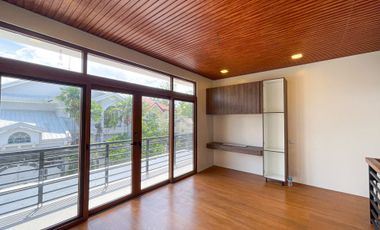 Sophisticated Modern Contemporary House and Lot For Sale in BF Homes, Parañaque