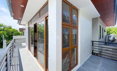 Sophisticated Modern Contemporary House and Lot For Sale in BF Homes, Parañaque