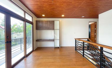 Sophisticated Modern Contemporary House and Lot For Sale in BF Homes, Parañaque