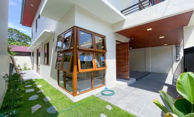 Sophisticated Modern Contemporary House and Lot For Sale in BF Homes, Parañaque