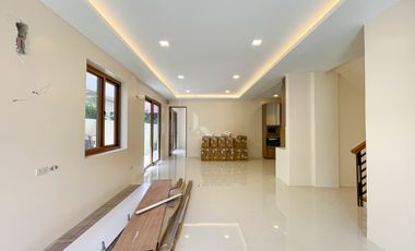 Sophisticated Modern Contemporary House and Lot For Sale in BF Homes, Parañaque