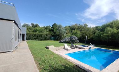 Propiedad en Venta  Barrio Cerrado Piedras Blanca