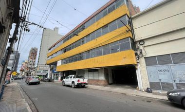 SE VENDE COCHERA CENTRICA EVA PERON Y RIVADAVIA