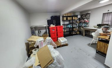 VENTA GALPON CON 400m² PLANTA LIBRE Y OFICINAS