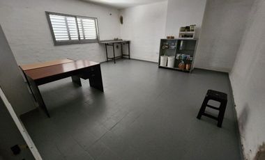 VENTA GALPON CON 400m² PLANTA LIBRE Y OFICINAS