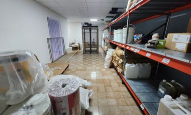VENTA GALPON CON 400m² PLANTA LIBRE Y OFICINAS
