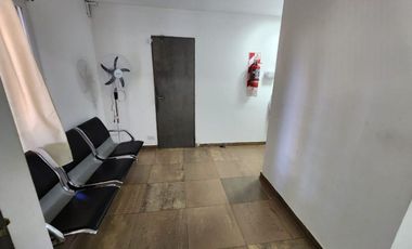 VENTA GALPON CON 400m² PLANTA LIBRE Y OFICINAS
