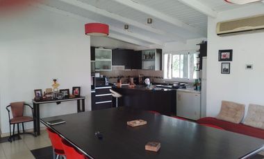 Se vende Casa Quinta en Villa Esquiu