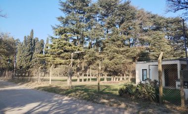 Se vende Casa Quinta en Villa Esquiu