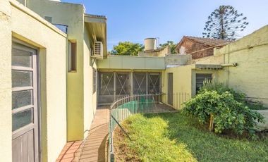 VENTA CASA EN TEMPERLEY PILETA QUINCHO