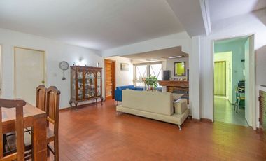 VENTA CASA EN TEMPERLEY PILETA QUINCHO