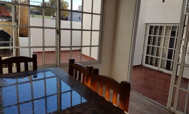 ALQUILER PH 4 AMBIENTES QUINCHO CON TERRAZA PROPIA