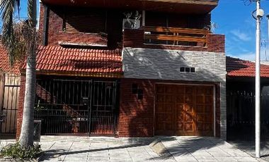 Casa en venta en Lanus Oeste